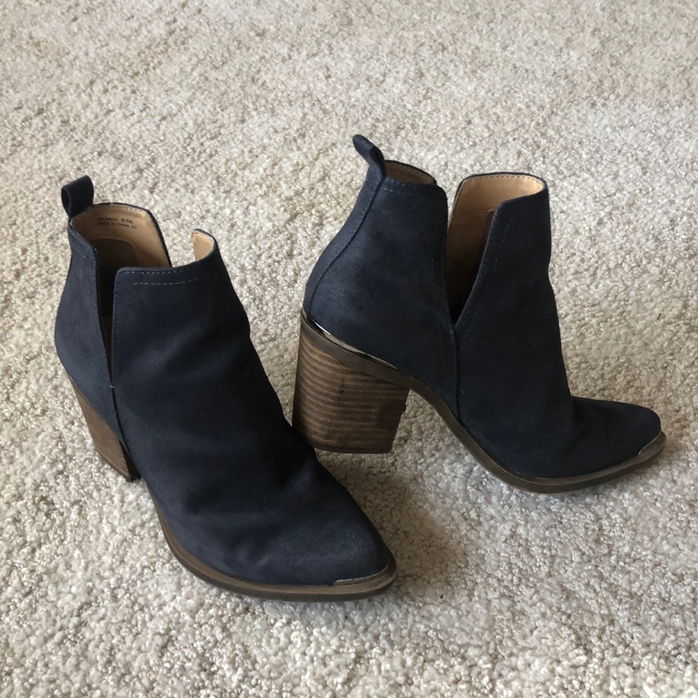 Blue suede shoes! Madden Girl 6.5